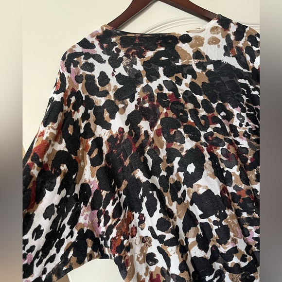 Sale! Joseph A. Long Sleeve Sweater with Oversized Sleeve Women’s Size M - Picture 8 of 15